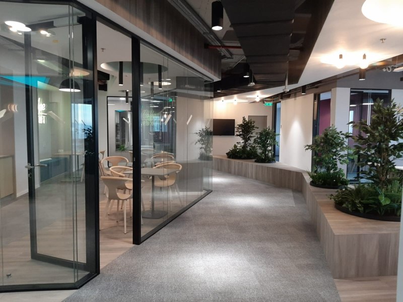 Concedieri în două mari firme IT din Cluj. NTT Data: doar 2% din angajați au primit propuneri de încheiere amiabilă a contractului