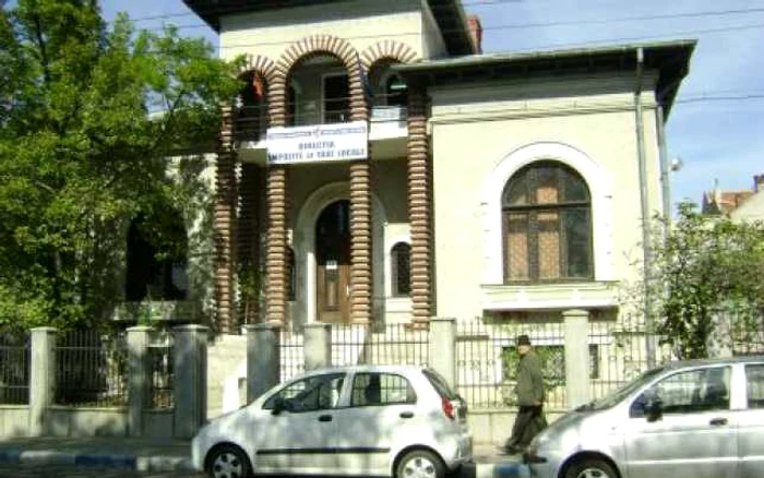 Popririle sunt asul din mâneca fiscului local