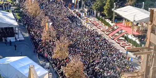 Pelerinaj Sf  Parascheva Iași   Foto Dan Coțcaru ( courtesy image ) (1) mp4 thumbnail png