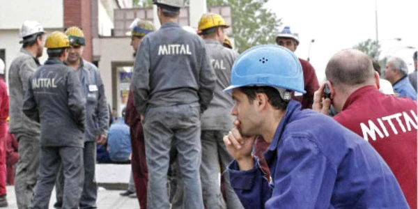 Companiile mari din industrie, deşi au depăşit momentul cel mai greu, încă aşteaptă revenirea exporturilor 