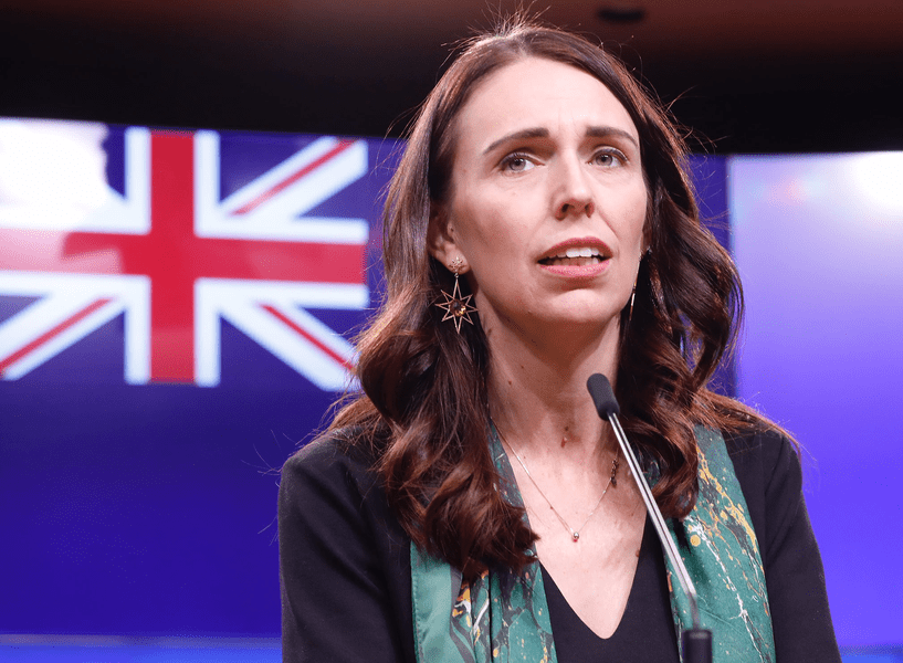 Jacinda Ardern a fost înlocuită oficial în funcţia de premier al Noii Zeelande