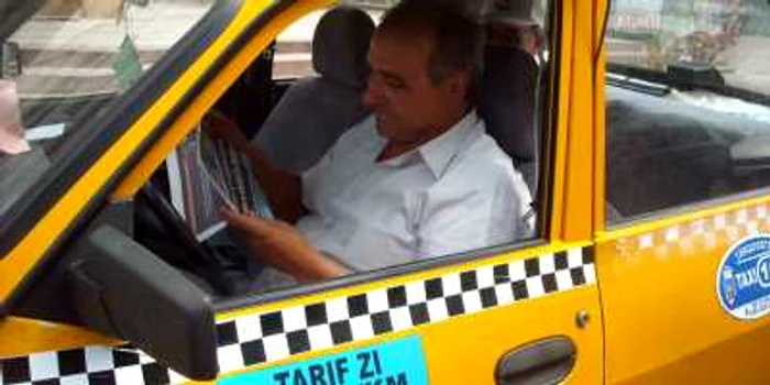 Târgovişte: Taxiurile stau şi câte 8 ore în staţie