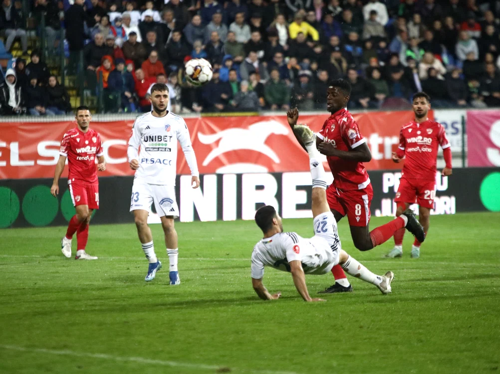 Foarfeca lui Lopez (67). Foto: sportpictures.eu