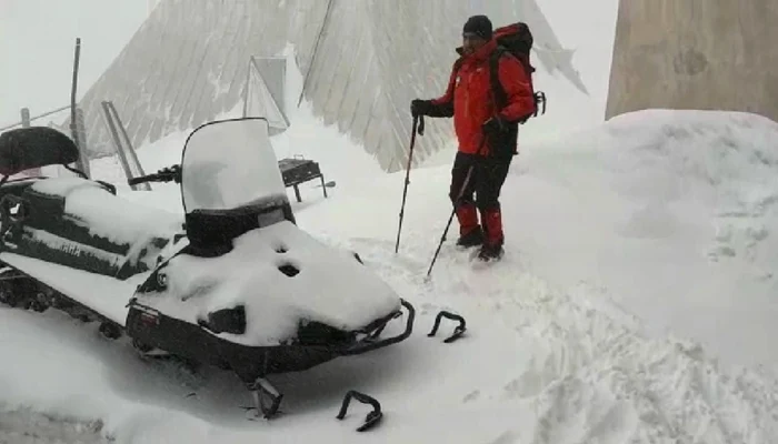 În Bucegi iarna s-a întors în forţă foto Salvamont