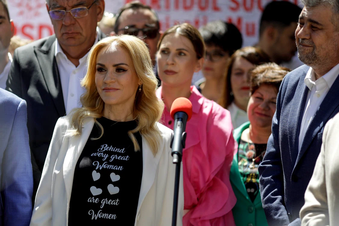 Gabriela Firea îi sufla în ceafa lui Nicușor Dan. Foto: Inquam