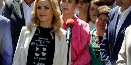 Gabriela Firea depunde candidatura la BEM pentru a candida la primaria Bucurestiului  Foto Inquam Photos  Octav Ganea (6) jpg