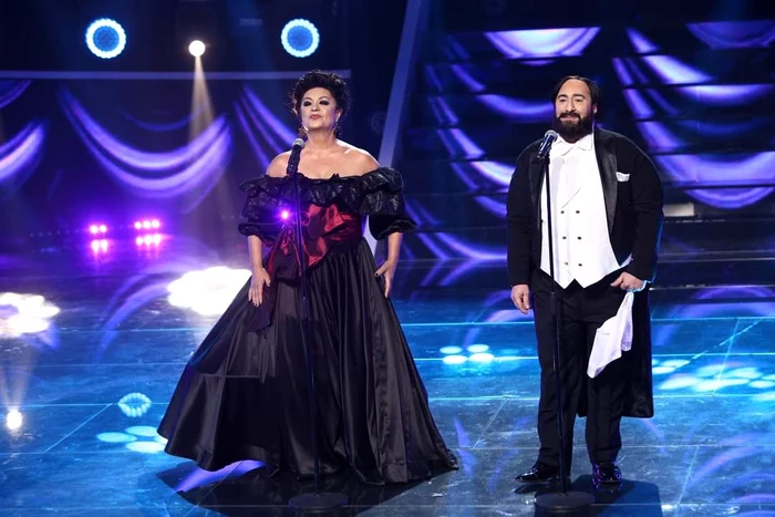 
    Adriana Trandafir şi Romică Ţociu au câştigat premiul de 15.000 de euro, pe care îi vor donafoto: facebook  