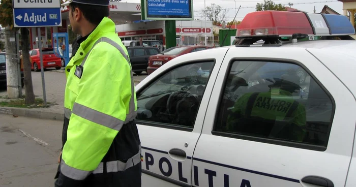 Poliţişti brăileni în acţiune. FOTO: NICOLETA BUTNARU