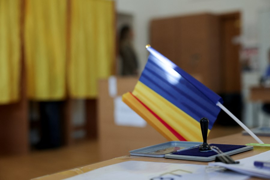 AEP avertizează: mass-media nu poate prezenta sondaje realizate la ieşirea de la urne înainte să se încheie votarea