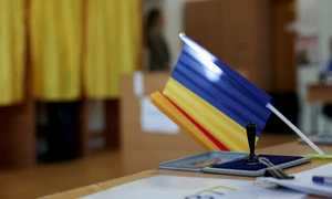 Secție de vot - alegeri - stampila FOTO Reuters