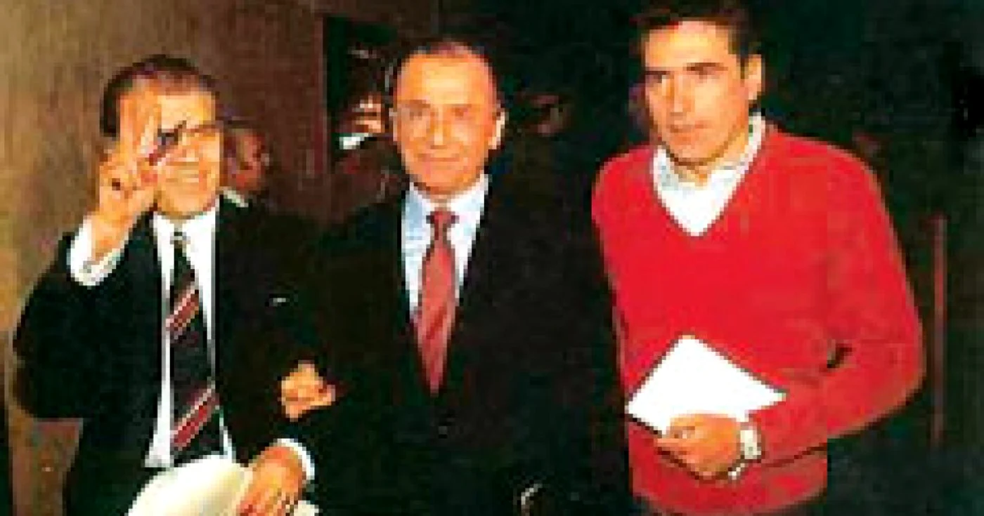Dumitru Mazilu (stânga), alături de Ion Iliescu şi de Petre Roman
