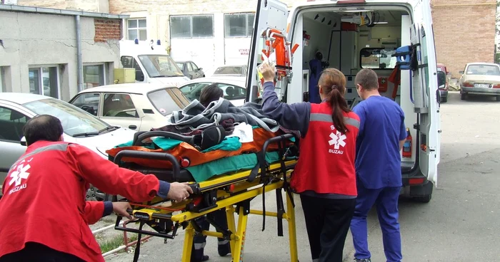 Băiatul a ajuns inconştient la spital
