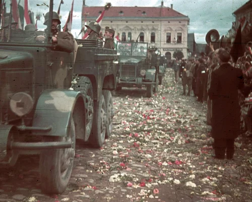 Intrarea trupelor maghiare în orașul Târgu Secuiesc, după Dictatul de la Viena (© Fortepan — ID 3974) 
