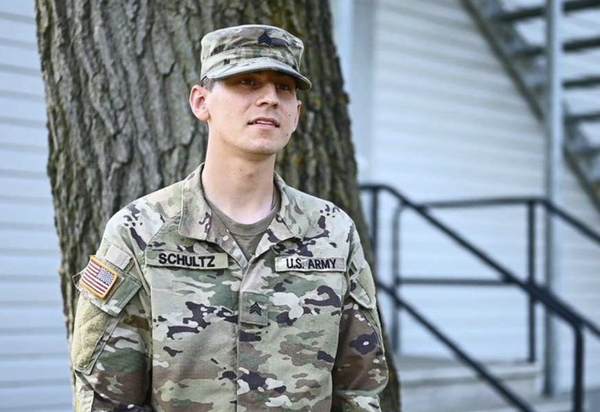 Analist al serviciilor de informații militare din SUA, condamnat la șapte ani de închisoare pentru spionaj în favoarea Chinei