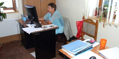 Târgovişte: Funcţionarii din administraţia locală, cu securea deasupra capului