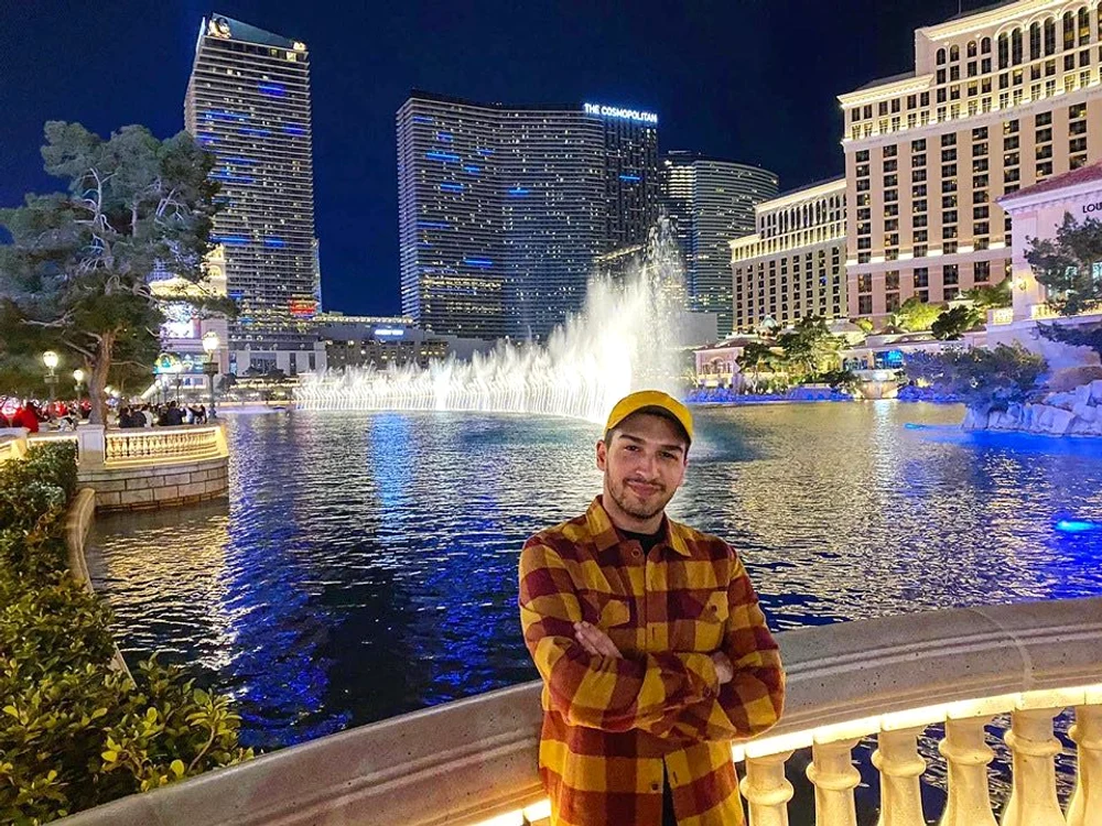 
    Claudiu Dumitrache, cel mai tânăr Cetățean de Onoare din Dâmbovița   