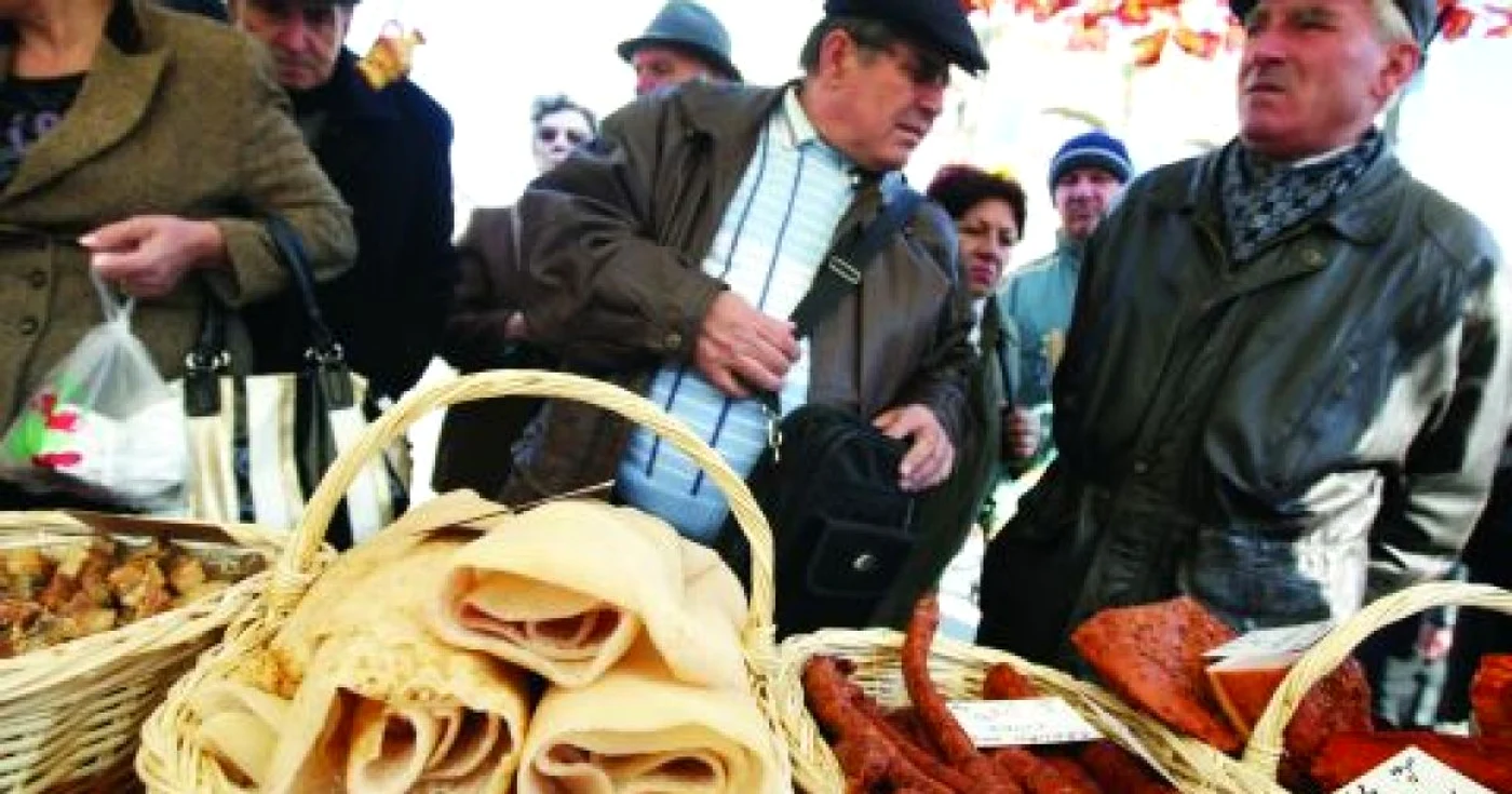 Şoriciul de la standul de preparate din carne a fost la mare căutare