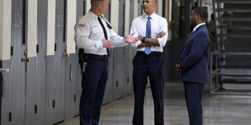 Barack Obama viziteaza inchisoare federala El Reno FOTO AP