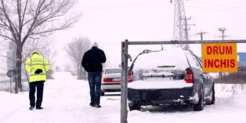 La ieşirea din Slatina şoferii sunt întorşi din drum