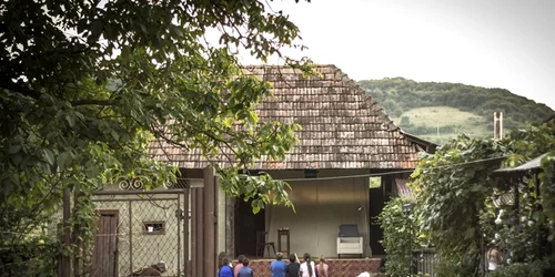 scena amenajata intr-o sura