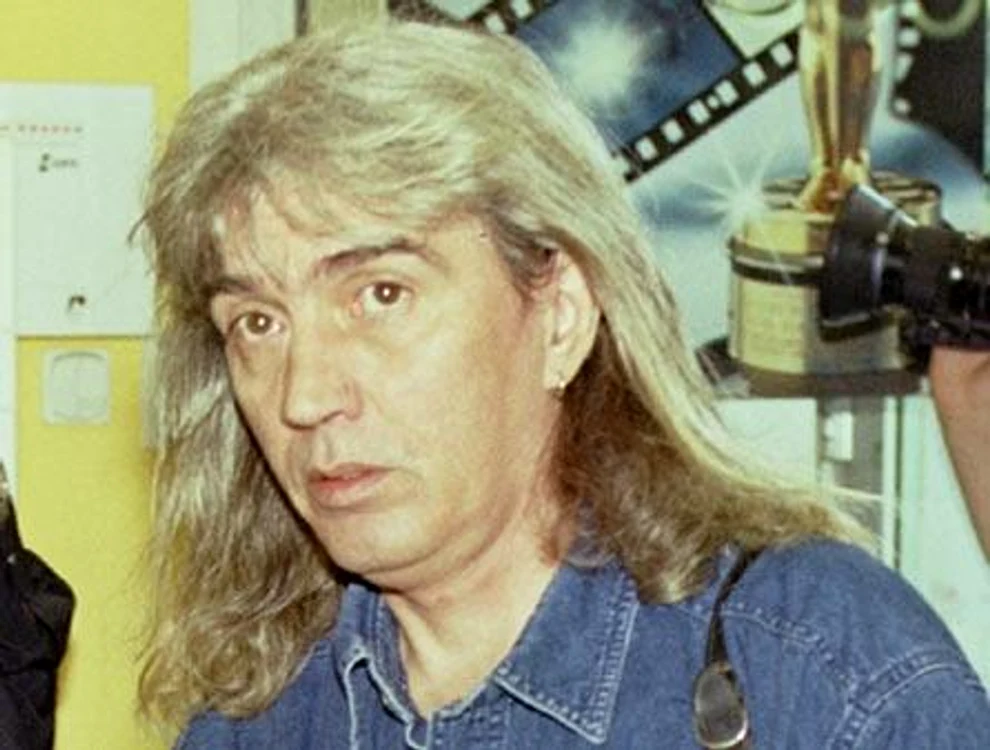 Muzician şi poet, Valeriu Sterian a fost unul dintre cele mai importante nume ale muzicii folk de la noi din ţară