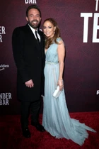 2 jennifer lopez si affleck la premiera jpg jpeg
