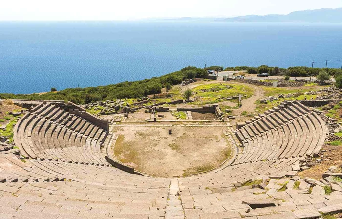 Amfiteatrul antic din Assos