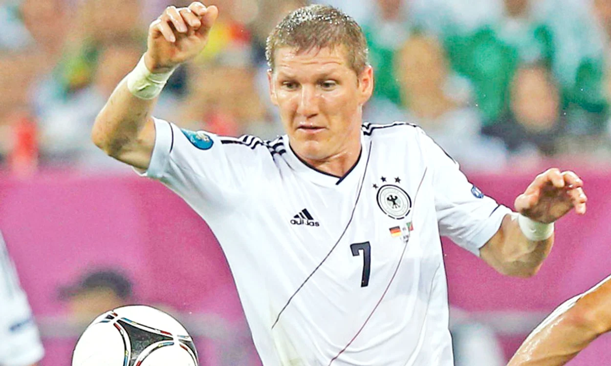 Schweinsteiger trece printr-o  perioadă foarte  slabă a carierei şi,  astăzi, ar putea fi  doar rezervă