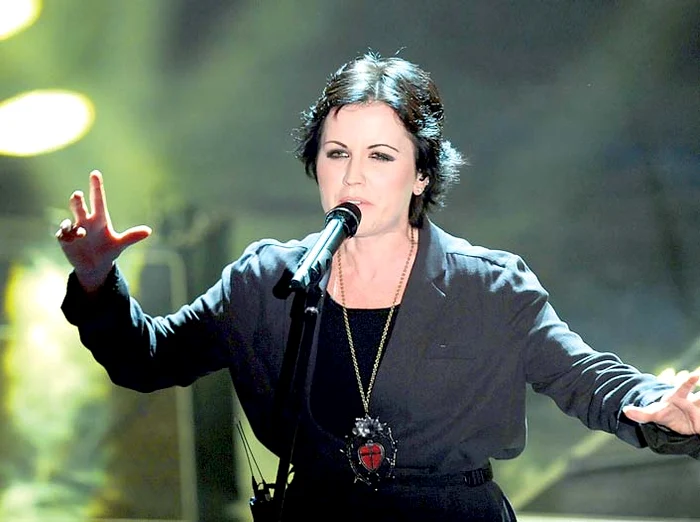 Biletele costă 160 sau 220 de lei şi se găsesc în reţeaua Eventim.