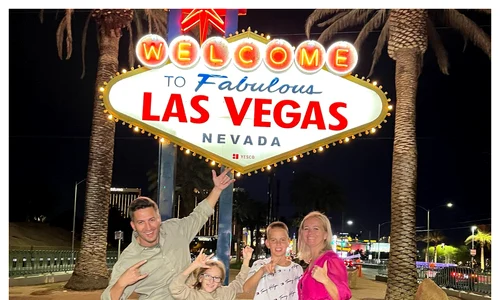 cosmin si familia in america jpg