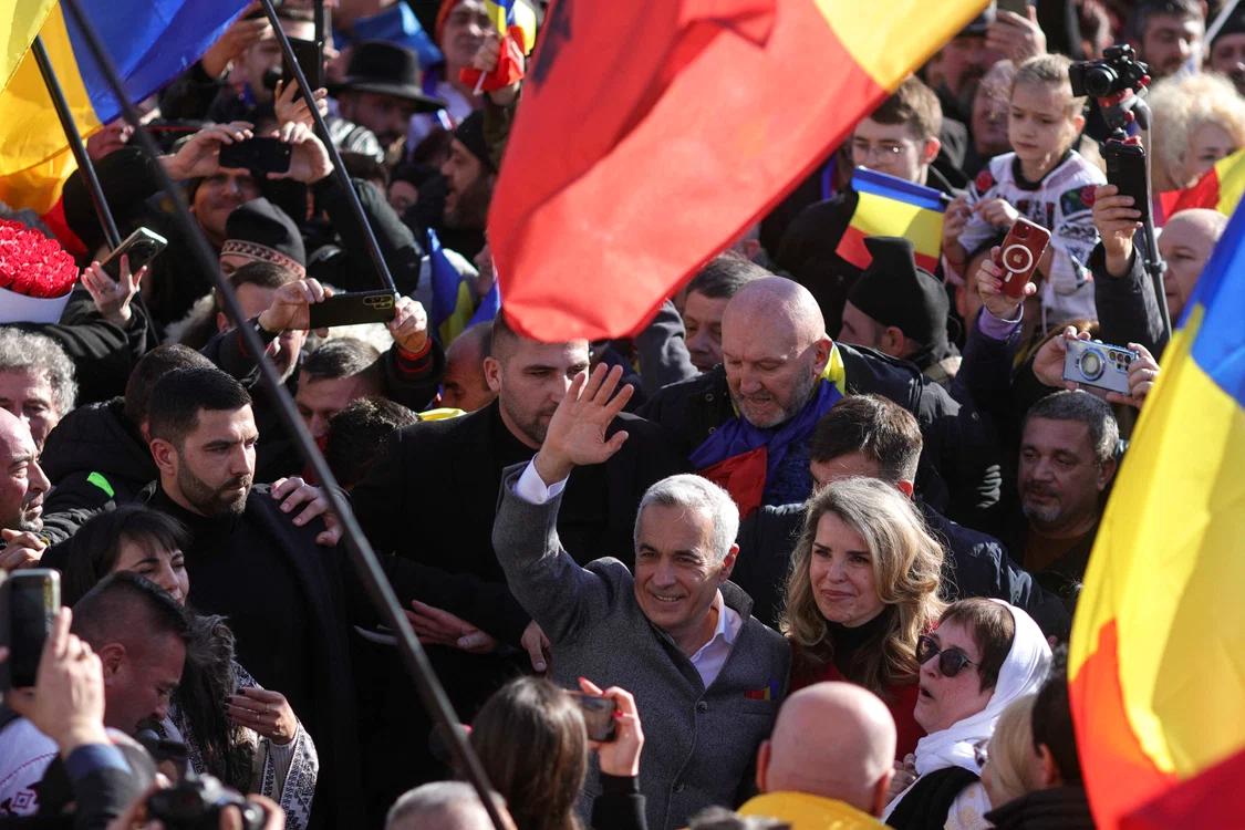 Călin Georgescu a fost așteptat de George Simion la sediul BEC FOTO Inquam Photos 