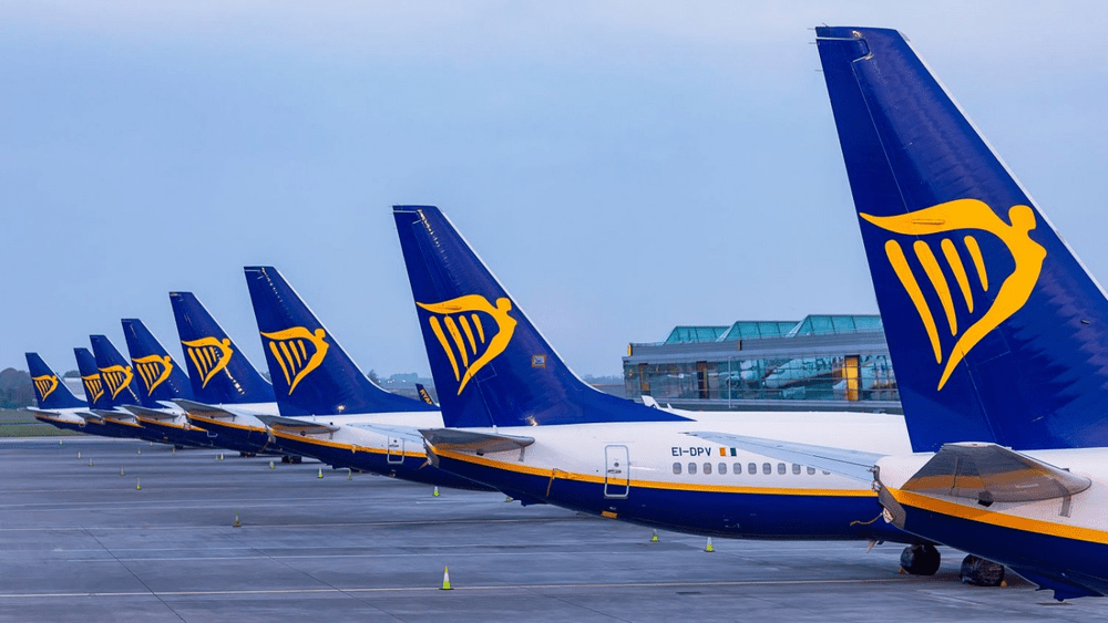 Ryanair renunță la cursele de pe patru aeroporturi din România