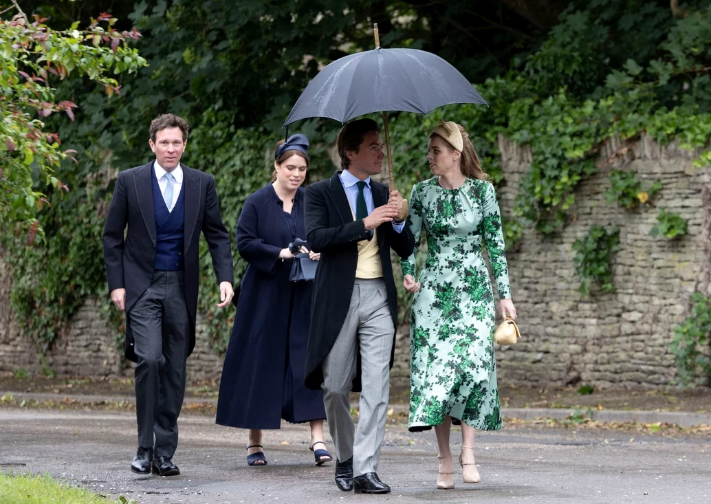 Jack Brooksbank, Prințesa Eugenie, Edoardo Mapelli Mozzi și Prințesa Beatrice la nunta lui Peter Phillips cu Harriet Sperling profimedia 1108326521 jpg