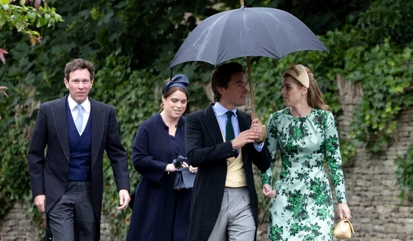 Jack Brooksbank, Prințesa Eugenie, Edoardo Mapelli Mozzi și Prințesa Beatrice la nunta lui Peter Phillips cu Harriet Sperling   profimedia 1108326521 jpg