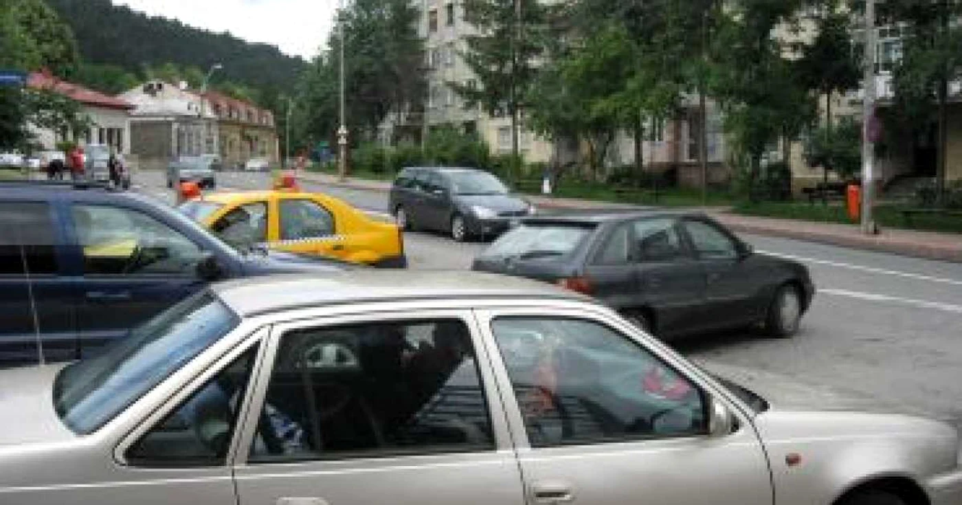 Neamţ: Se amenajează încă o intersecţie cu sens giratoriu în Piatra Neamţ