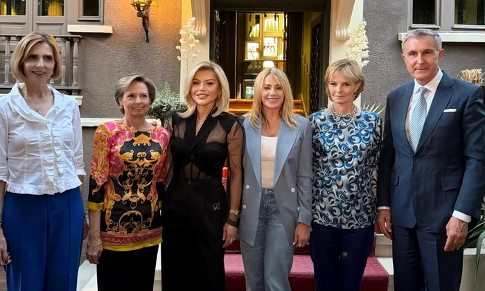 Nadia Comăneci și Loredana Groza alături de Principesa Maria, Principesa Sofia, Majestatea Sa Margareta și Principele Radu   FOTO Instagram (2) jpg