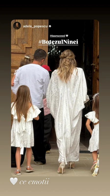 Imagini cu întreaga familie, în biserica din Maramureș
