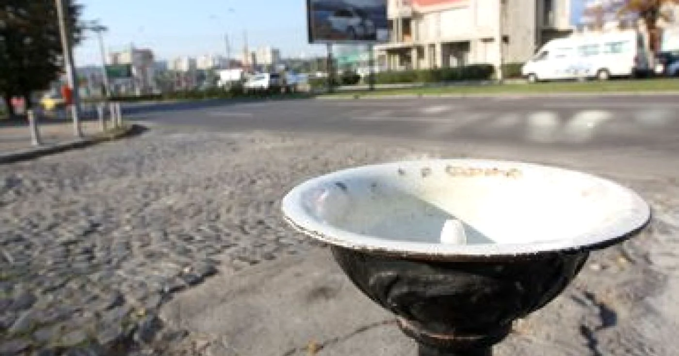 Galaţi: Apă cu pipeta pentru sute de mii de gălăţeni