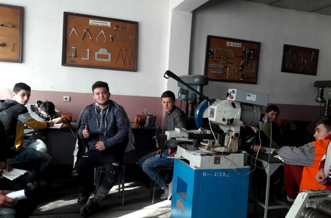Tăierea burselor ar putea determina scăderea interesului pentru școala profesională FOTo: A.M.