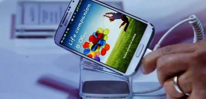 Samsung Galaxy S4 va fi disponibil în magazine spre finalul lunii aprilie. FOTO IBTimes.com