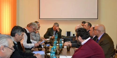 Se înfiinţează Forul Civic de Educaţie şi Cultură