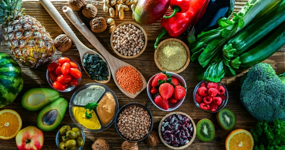 Legumele și fructele au depășit carnea la preț. Românii simt creșterea alimentelor în Postul Paștelui 2026