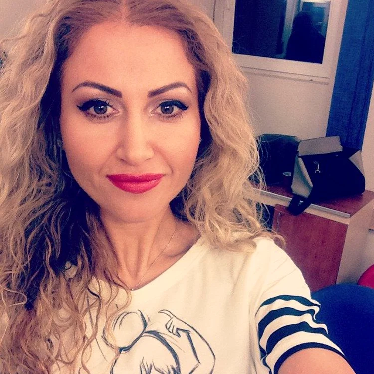 
    Anamaria a divorţat de Marcel în 2006, dar 