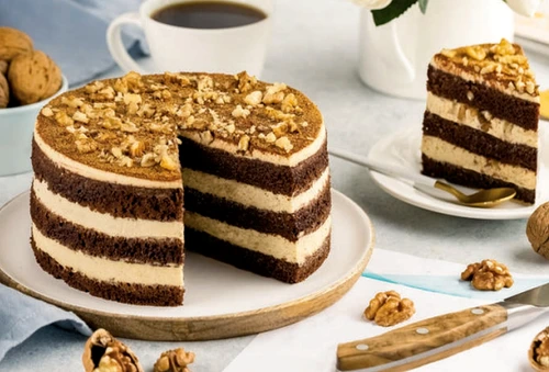 tort cu blat de cacao si nuci jpg
