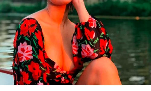 selena jpeg