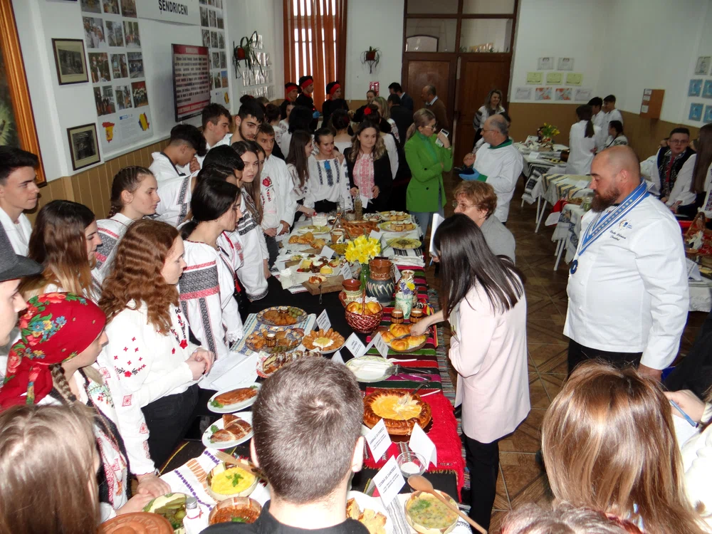 Activitate în cadrul Culinariada FOTO Liceul Șendriceni