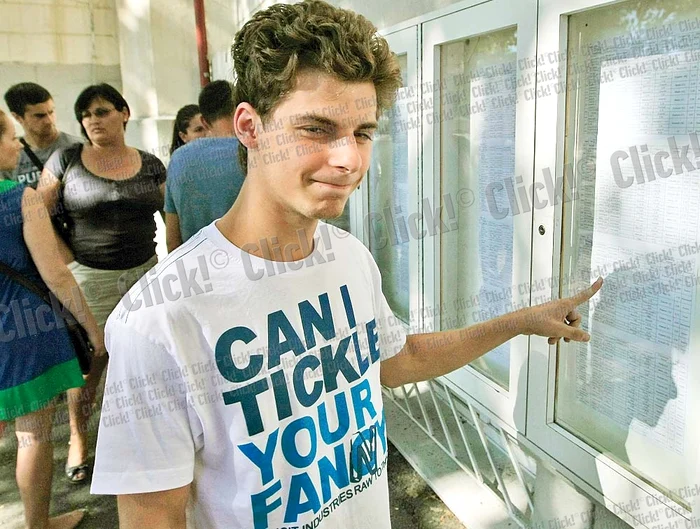 
    Cătălin nu a reuşit  să obţină notă de  trece la matematică  