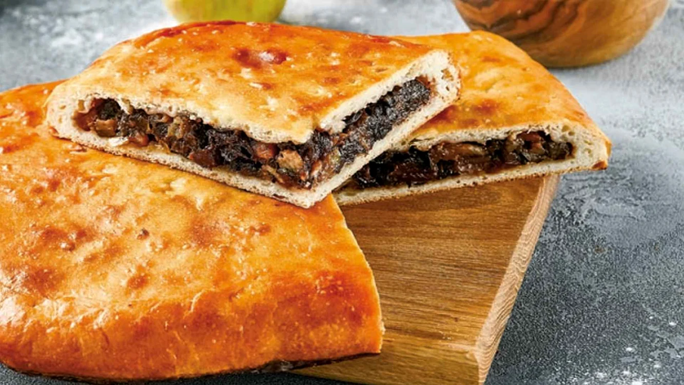 placinta cu prune jpg