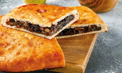 placinta cu prune jpg