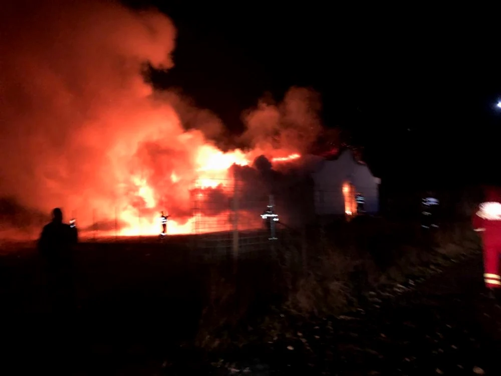 incendiu biserica alba